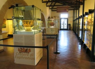 Calo visitatori museo e Necropoli